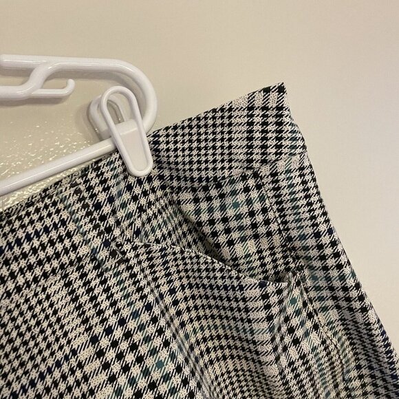 Old Navy Women Plus SZ 24 Blue Grey Plaid High Rise Never Fade Pixie Pants - Picture 5 of 10